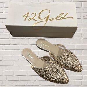 42 Gold Charmed Woven Metallic Gold Leather Mules Flats Slides Size 7 With Box